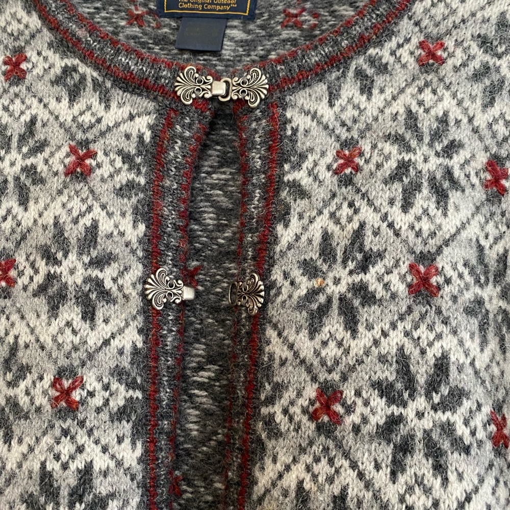 Vintage Woolrich Clasp Sweater. Clasps To The Bot… - image 4